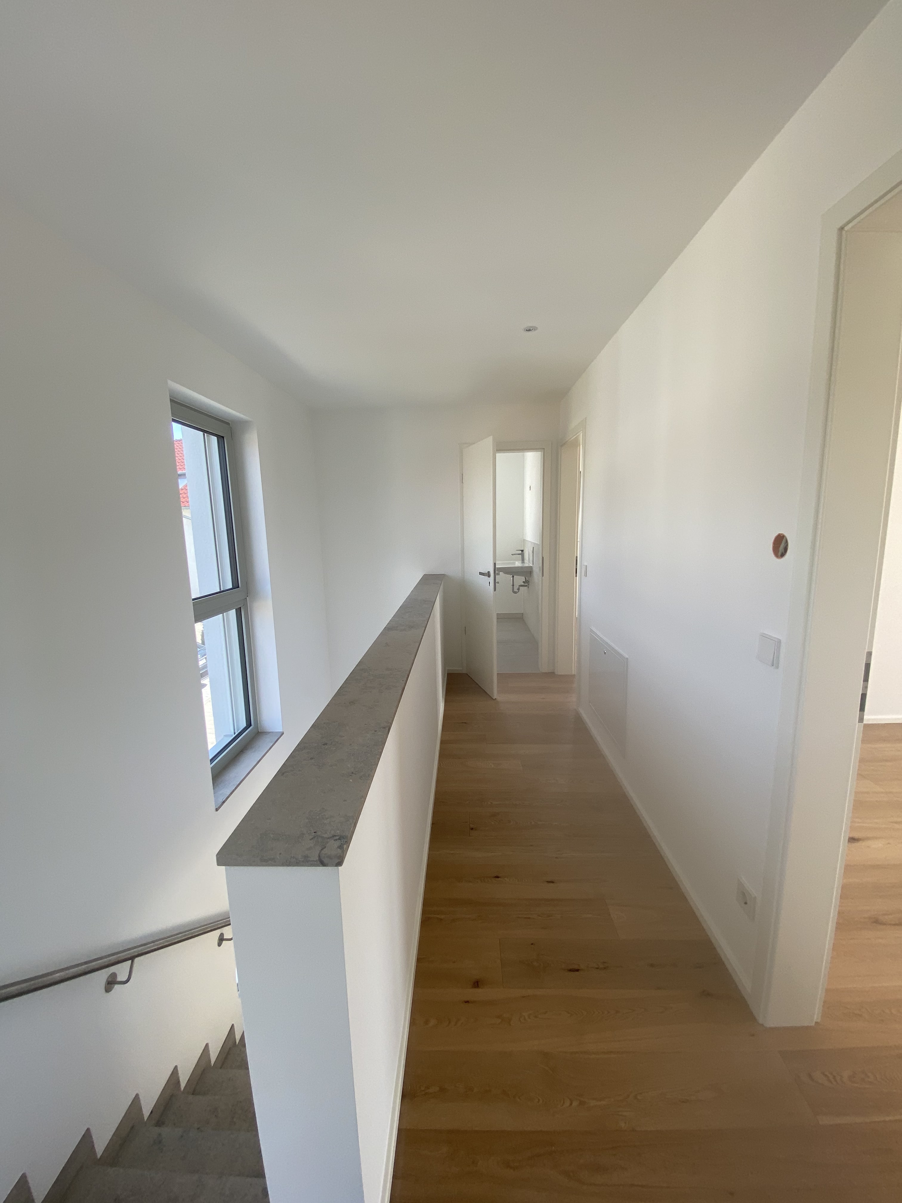 Weinheim: Neubau Einfamilienhaus mit Einliegerwohnung